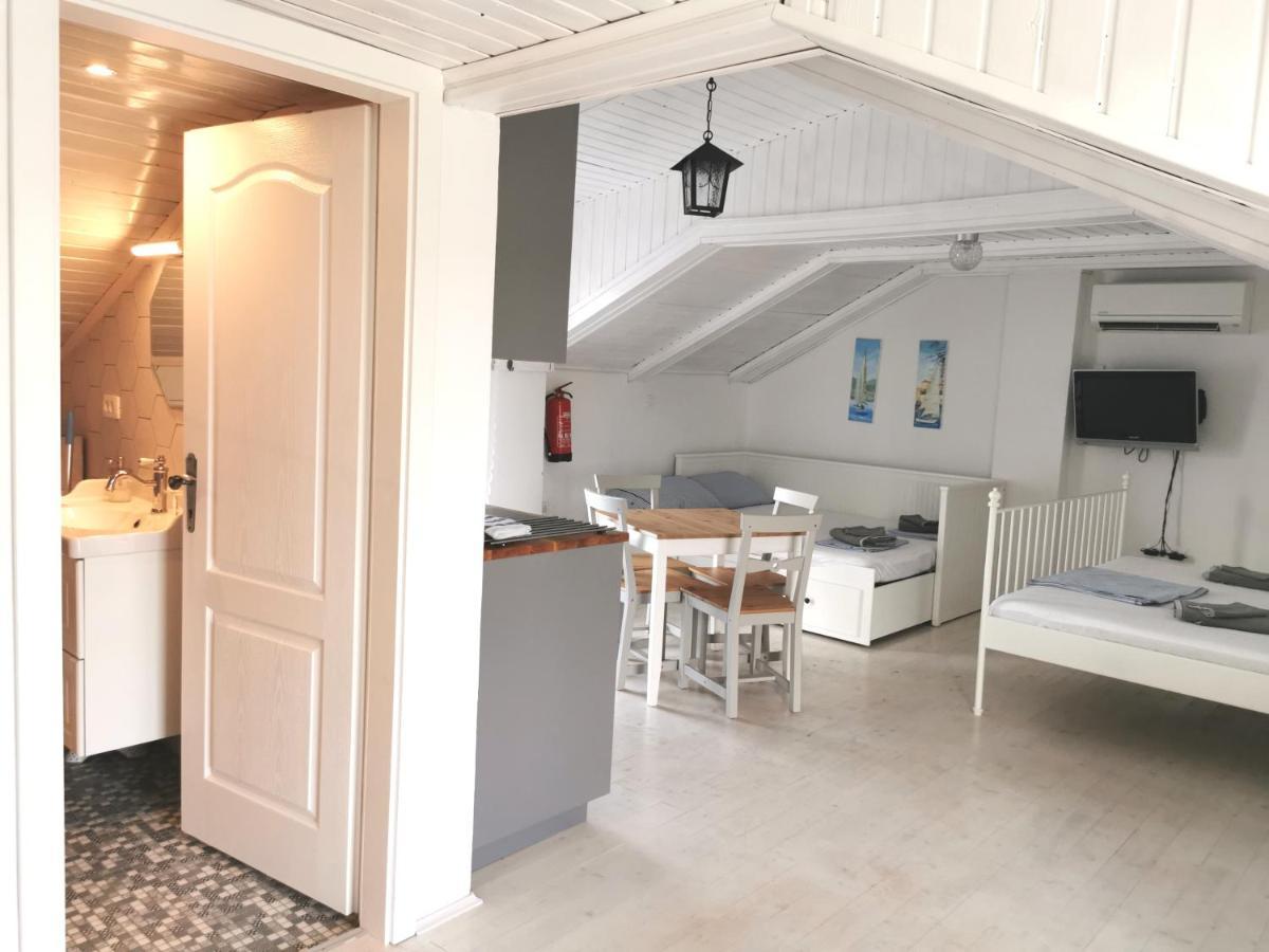 Apartamento Ribar 2 Njivice Exterior foto